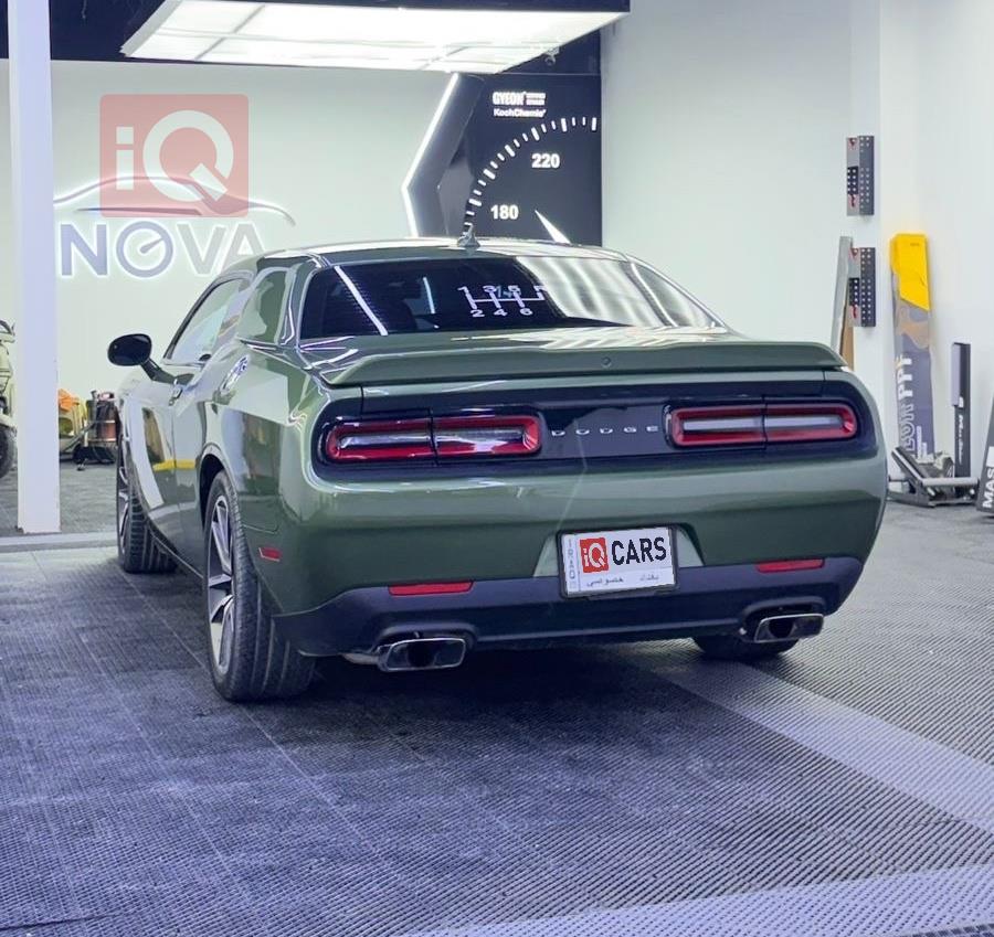 Dodge Challenger